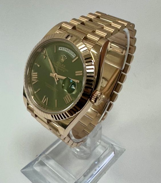 Rolex Day-Date 40 228235 Image 2